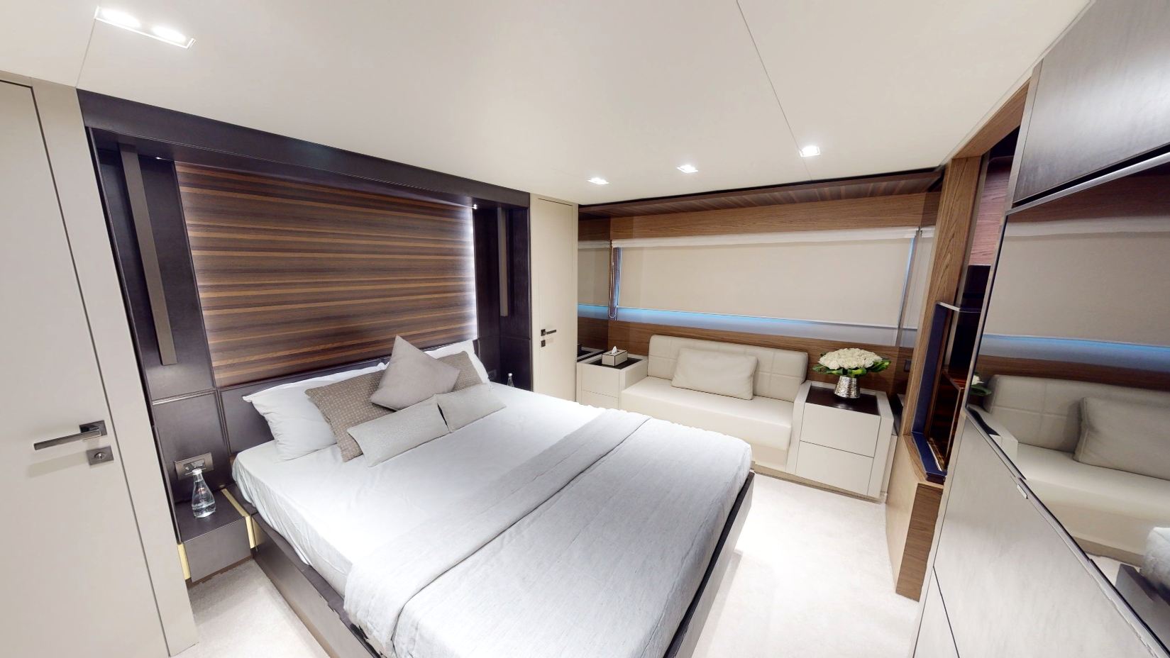 Ansicht 7: Ferretti 67 Fuß