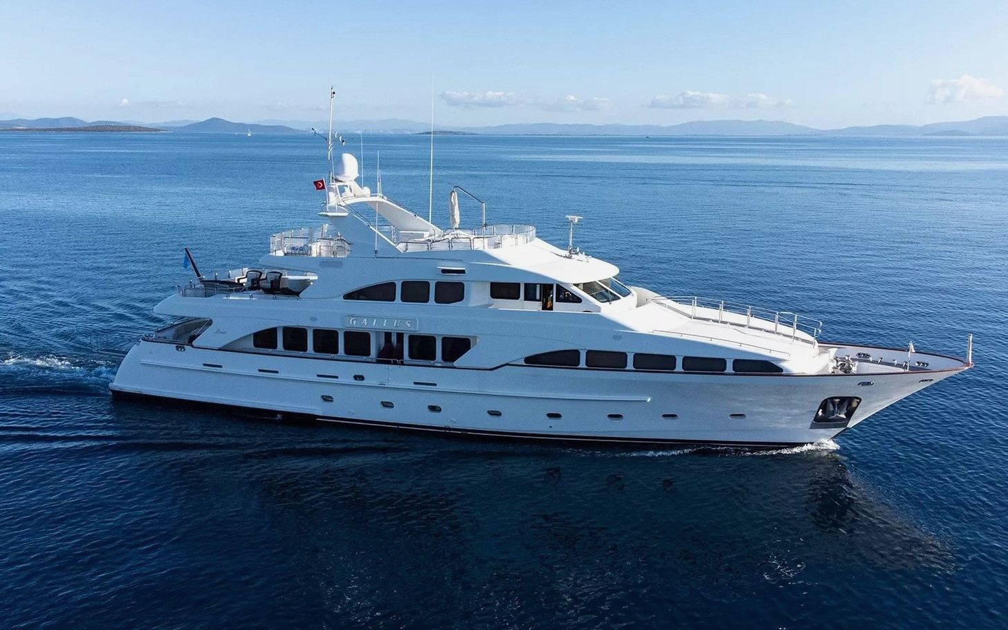 Benetti Gallus zu mieten