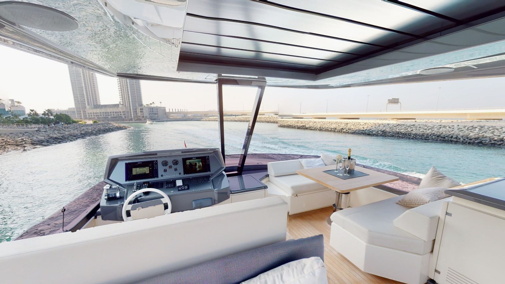 Ansicht 2: Ferretti 78 Fuß