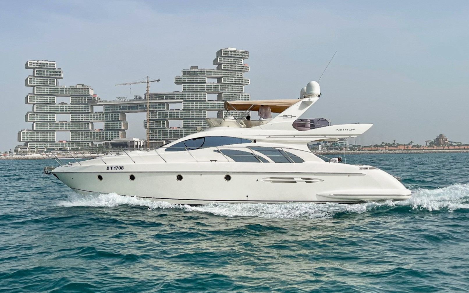 Azimut Grand Crew zu mieten