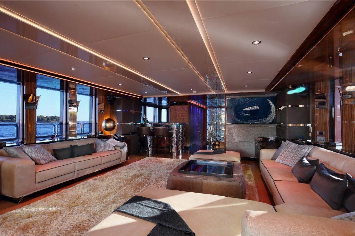 Ansicht 6: Benetti Code 8