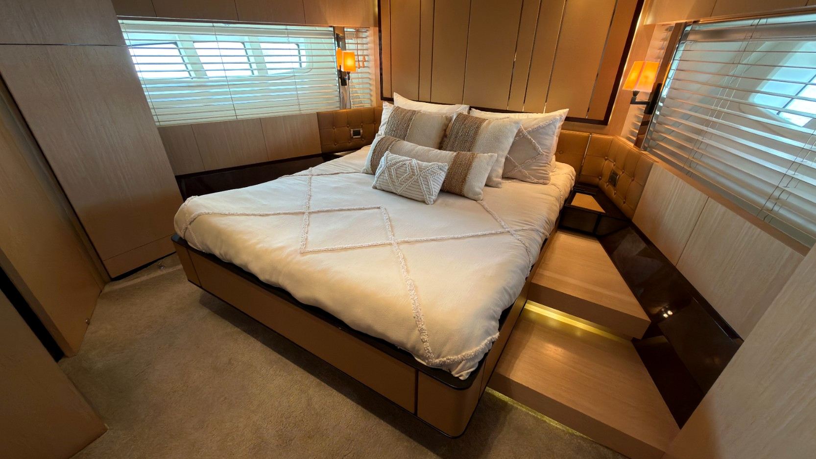 Ansicht 14: Azimut Satisfaction