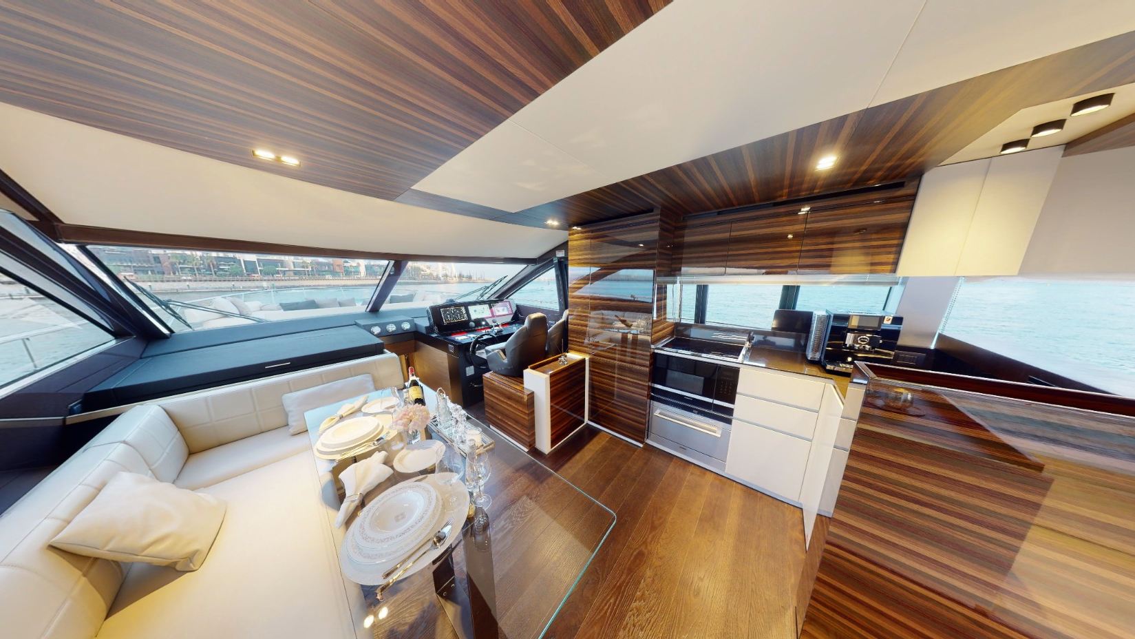 Ansicht 16: Ferretti 67 Fuß