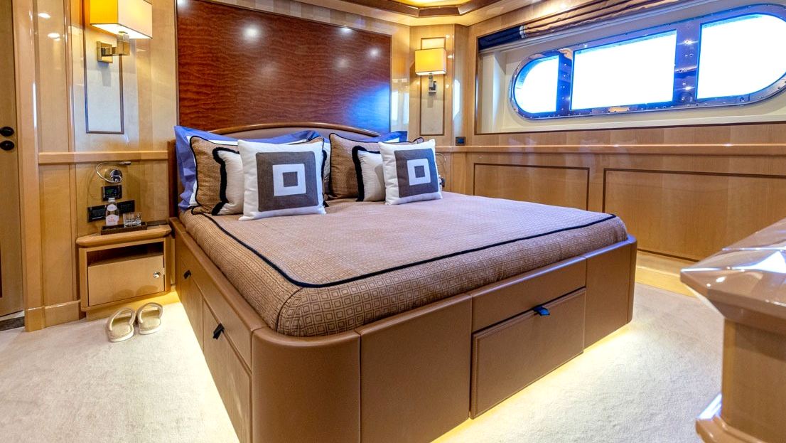 Ansicht 13: M/Y Behike