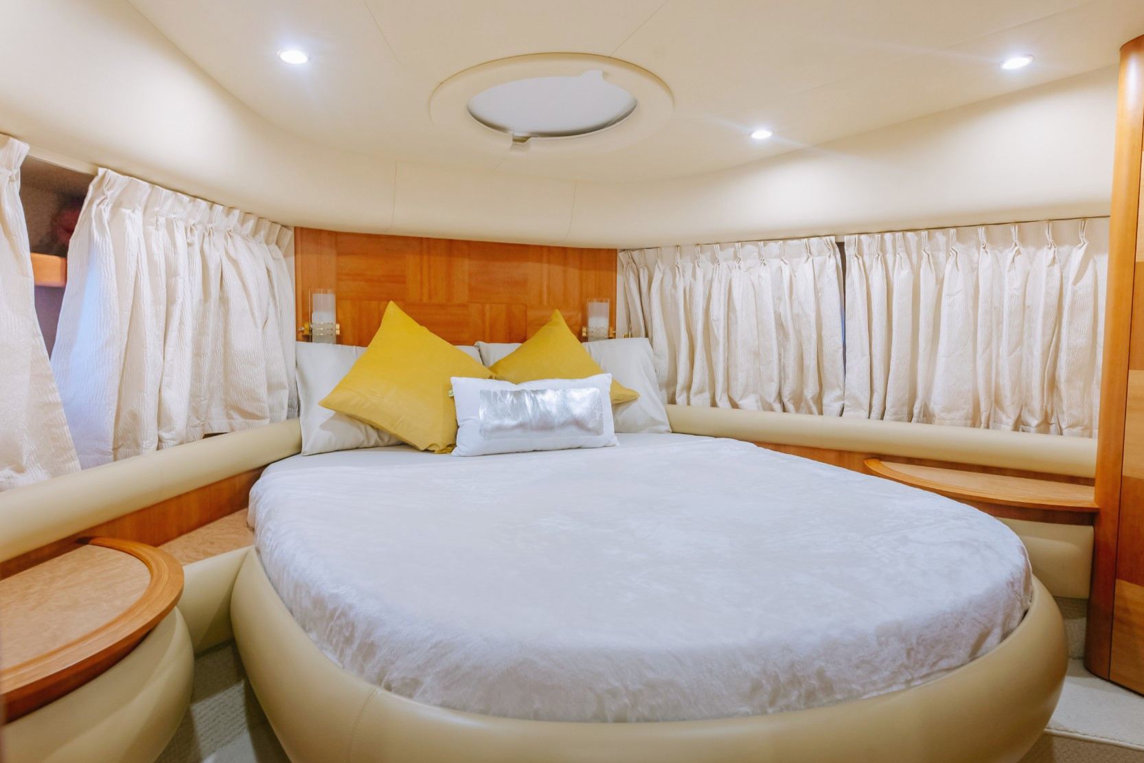 Ansicht 6: Azimut White Pearl