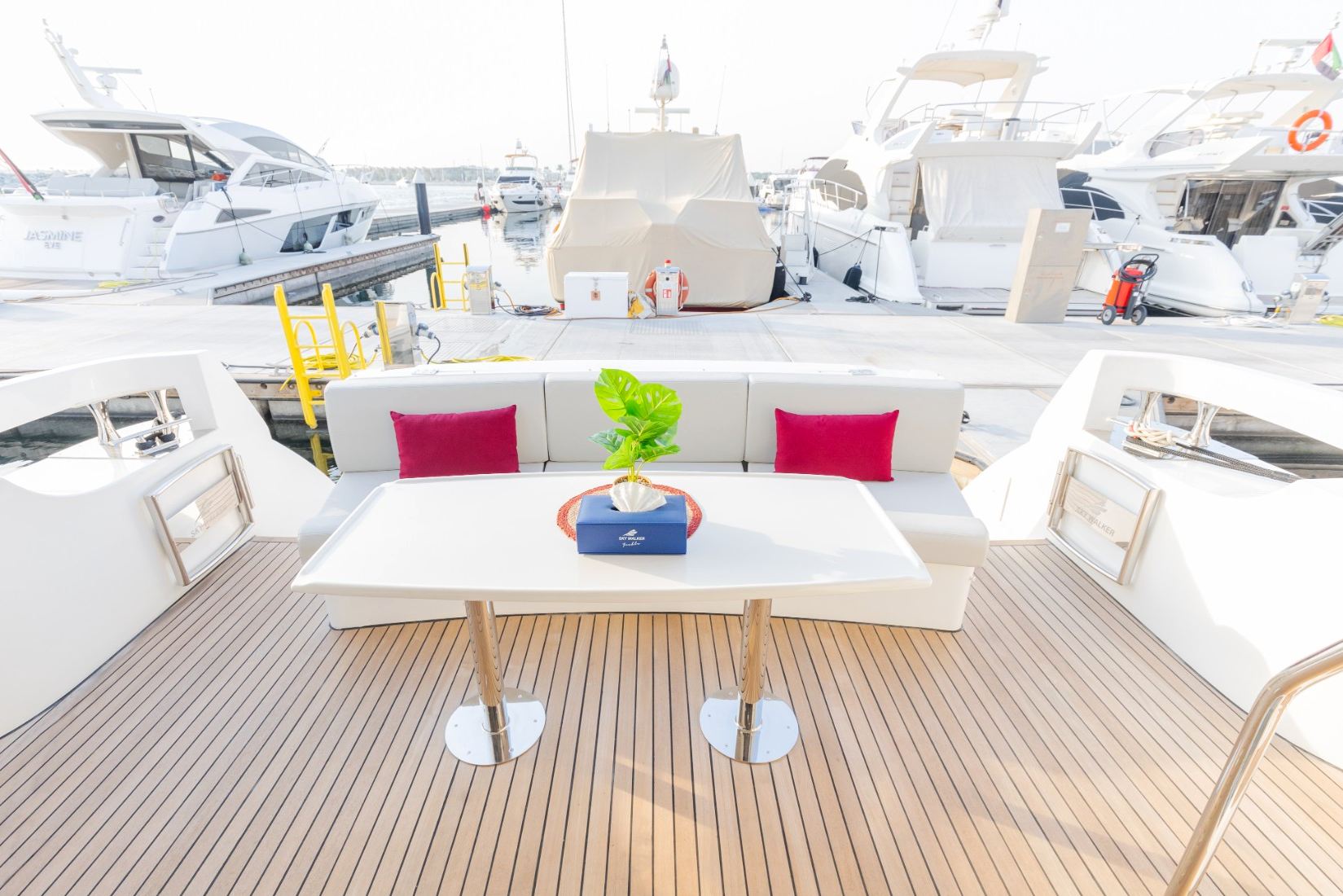 Sky Walker Gib charter in Dubai, photo 15