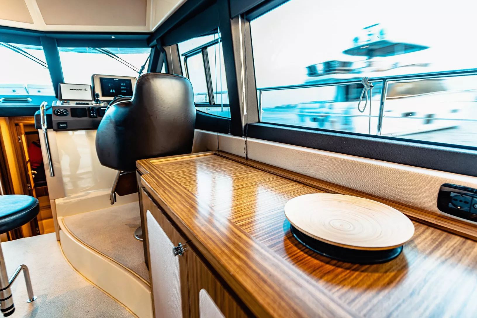 Ansicht 13: Azimut Magellano 43 Fuß