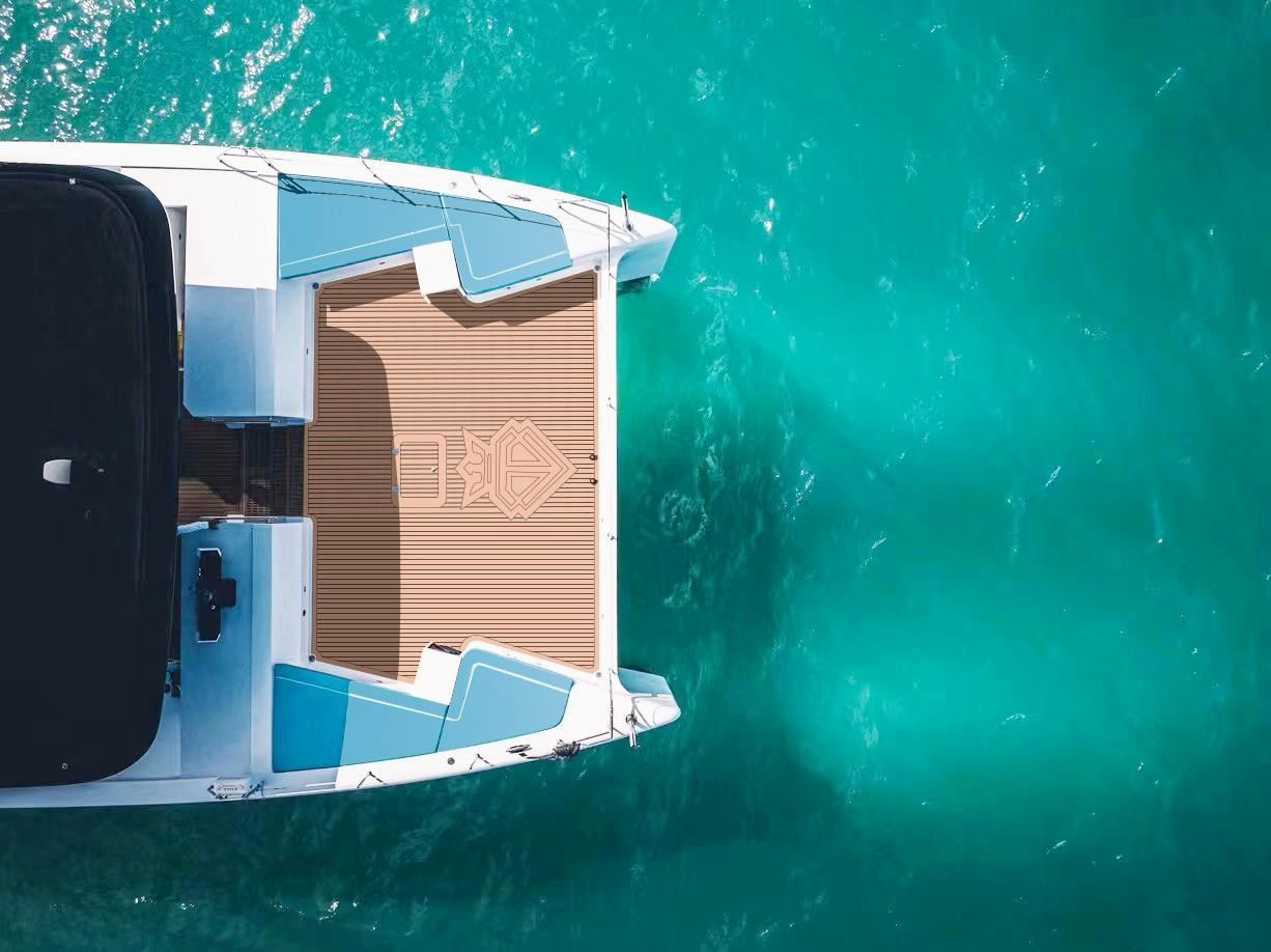 Ansicht 12: Catamaran Ozone