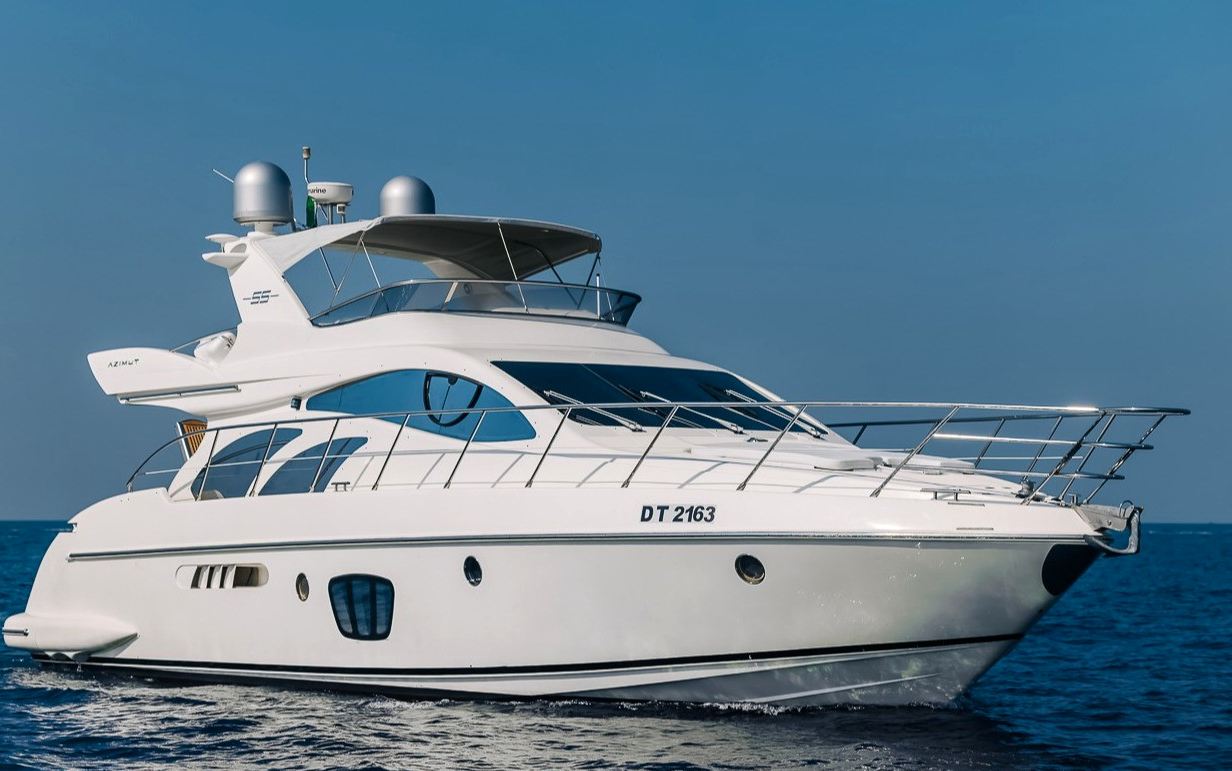 Azimut 8ofUs zu mieten