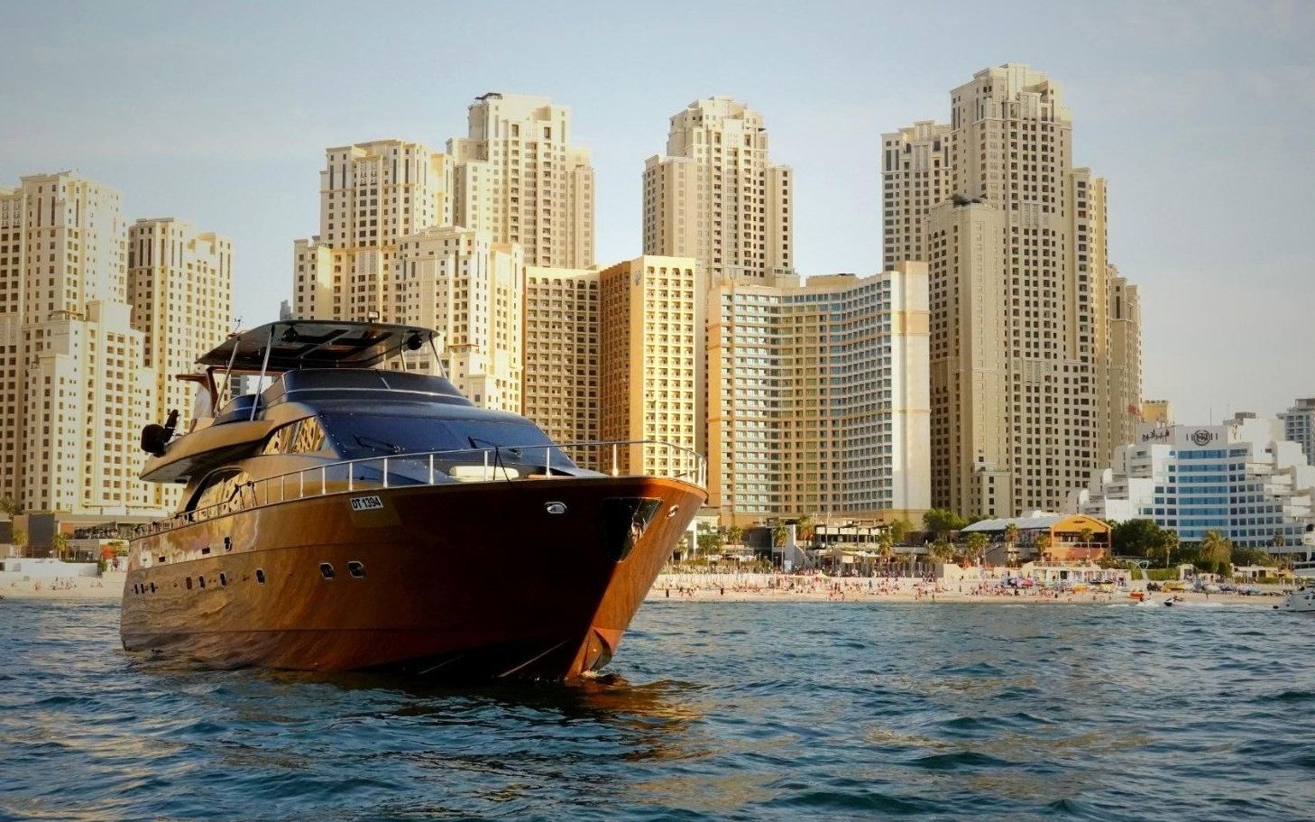 Azimut Anna zu mieten