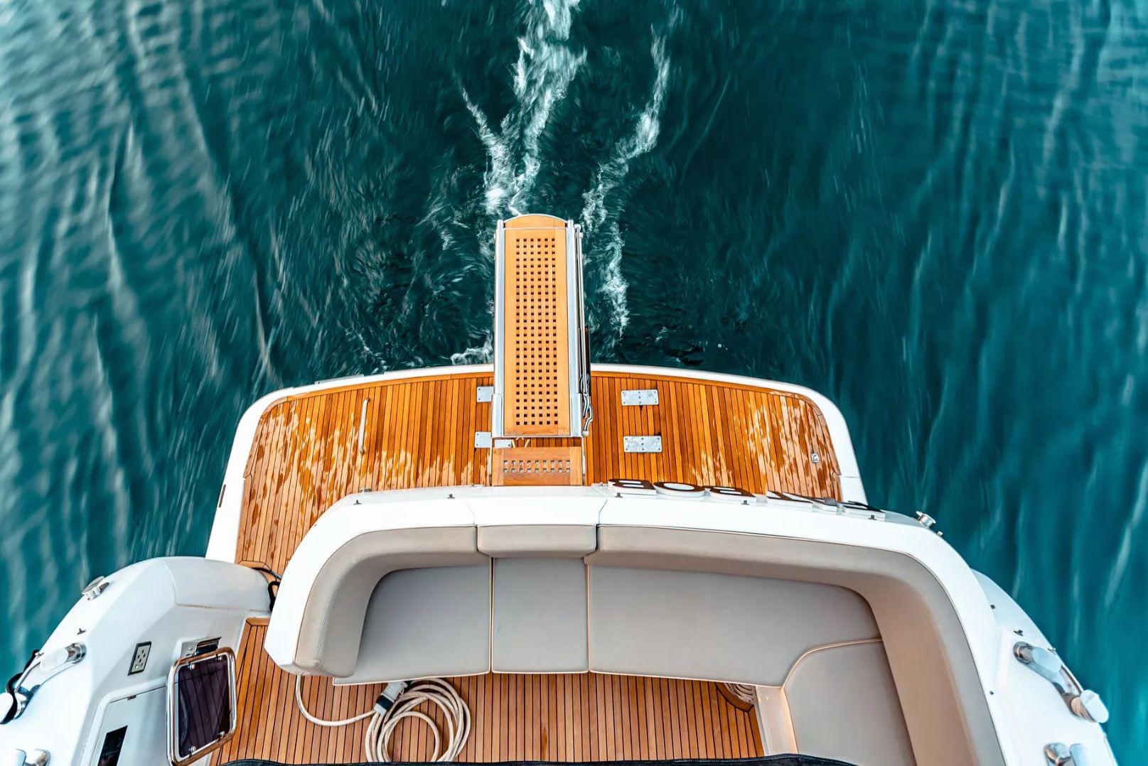 Ansicht 7: Azimut Magellano 43 Fuß