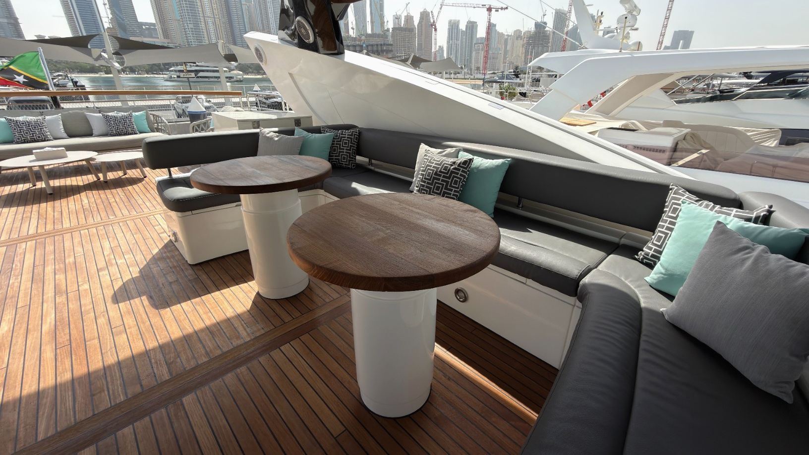 Ansicht 2: Sunseeker Aarna