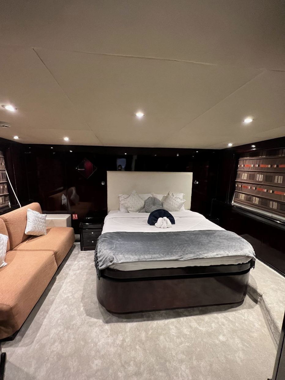 Ansicht 2: Dubai Marine Tisck