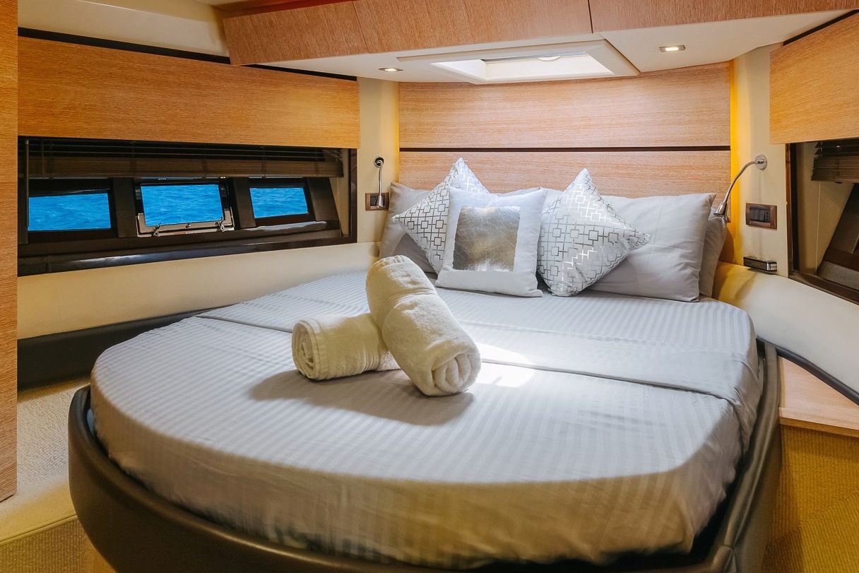 Ansicht 9: Azimut No Regrets