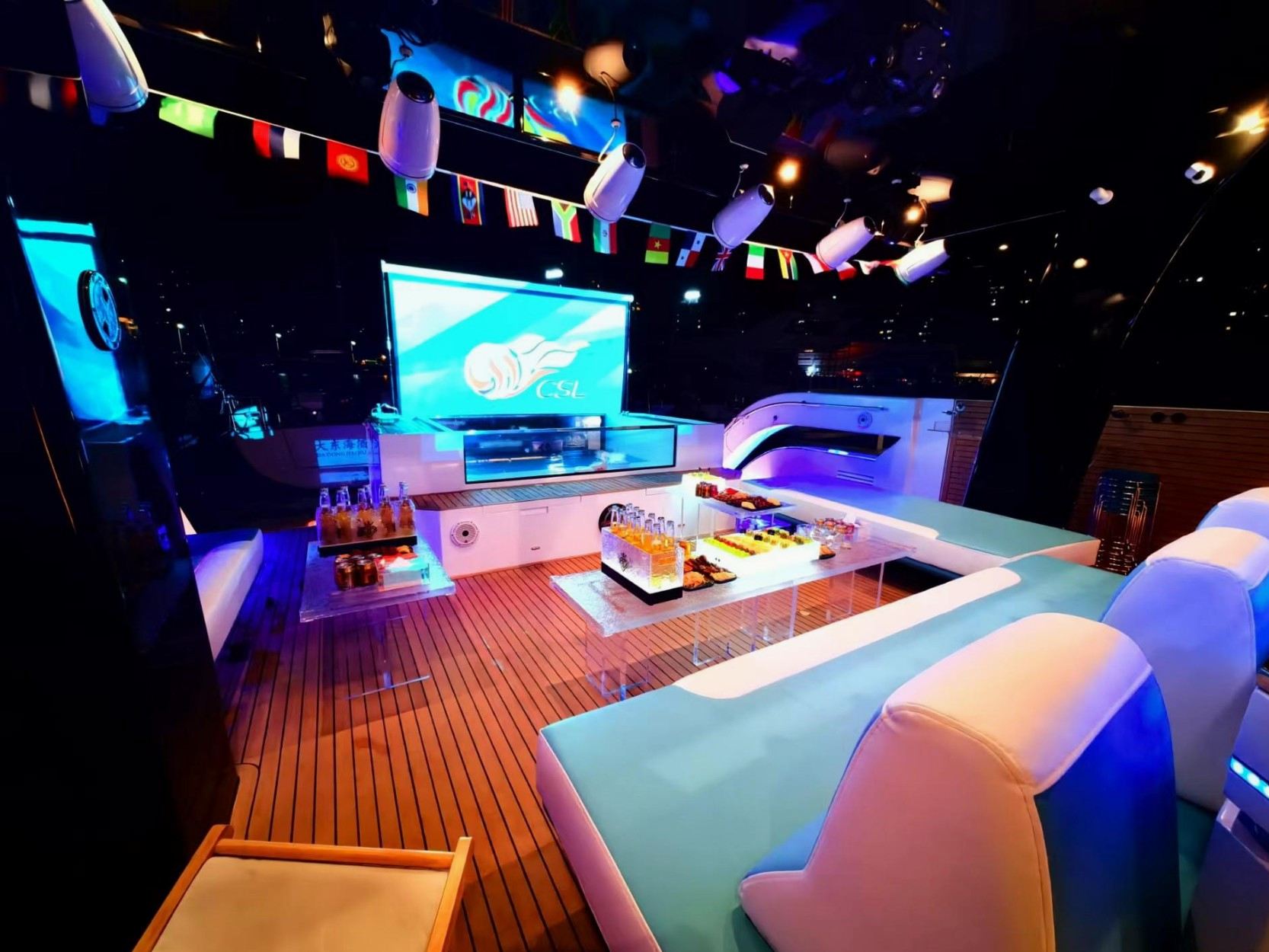 Ansicht 7: Catamaran Ozone
