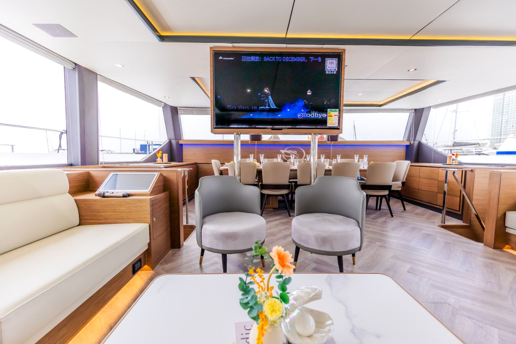 Sky Walker Aquila charter in Dubai, photo 9