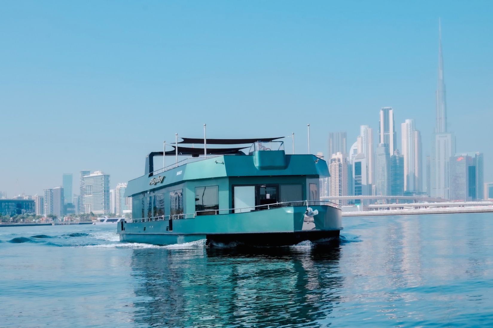 Ansicht 5: Play Boy Houseboat