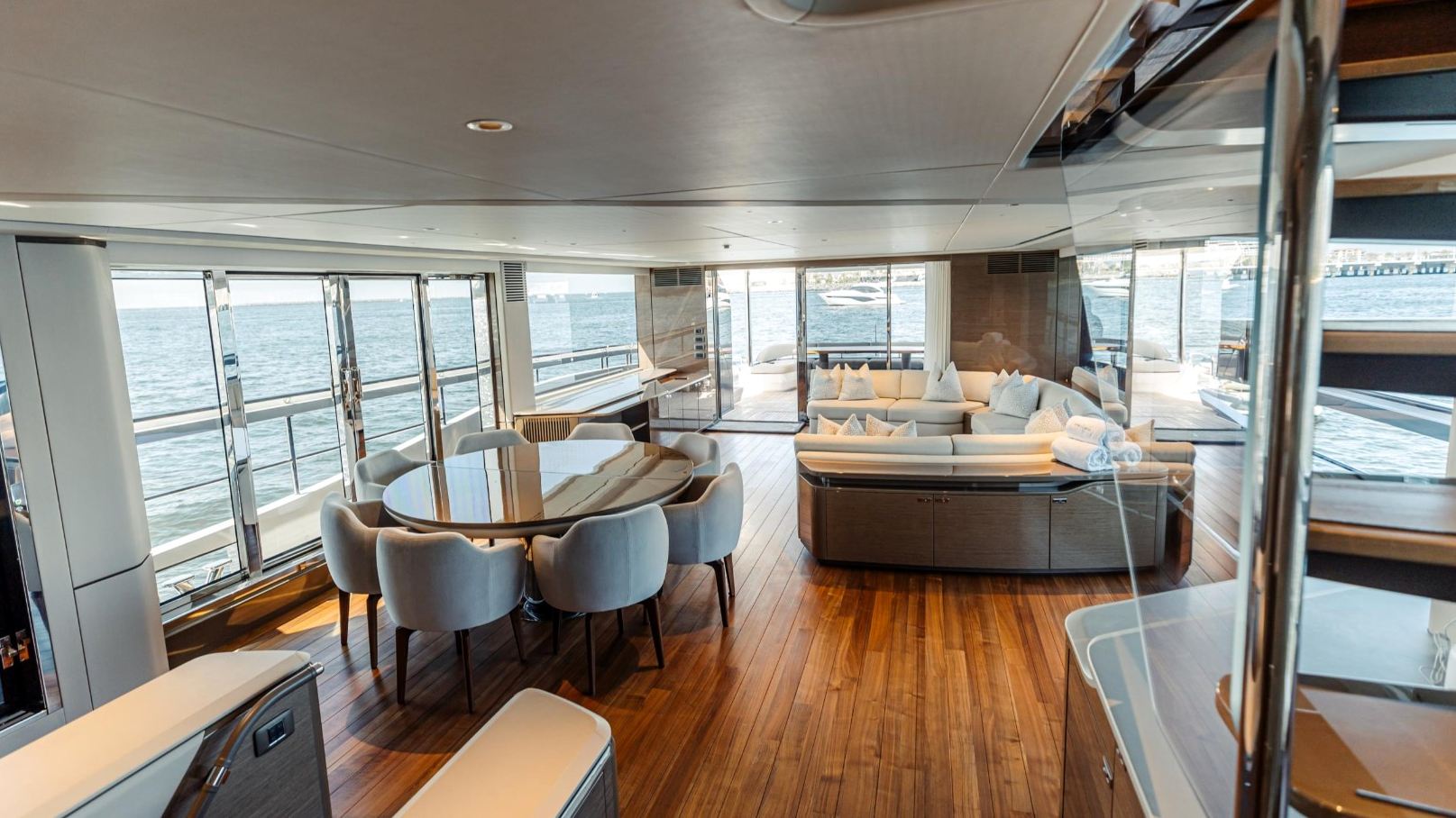 Ansicht 10: Princess 95X Super-flybridge