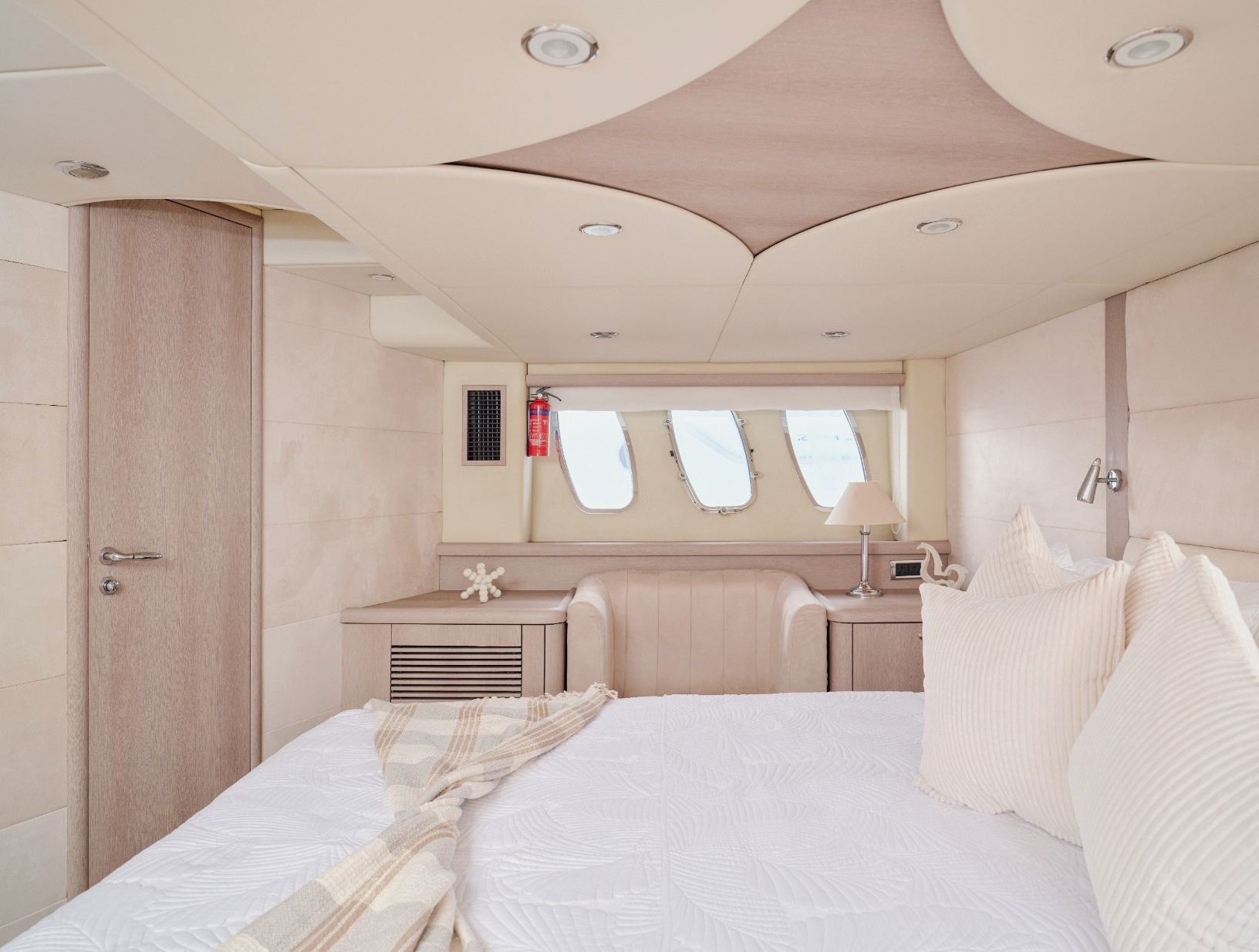 Ansicht 2: Sunseeker Satoshi